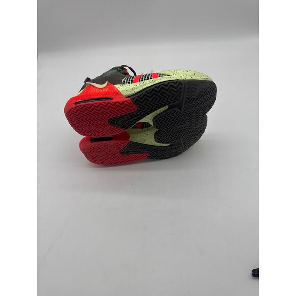 Nike LeBron Witness 7 Black Volt Crimson Green Basketball Shoes DM1123-001Sz 9.5